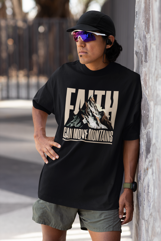 Faith can move mountains - Oversized Tshirt