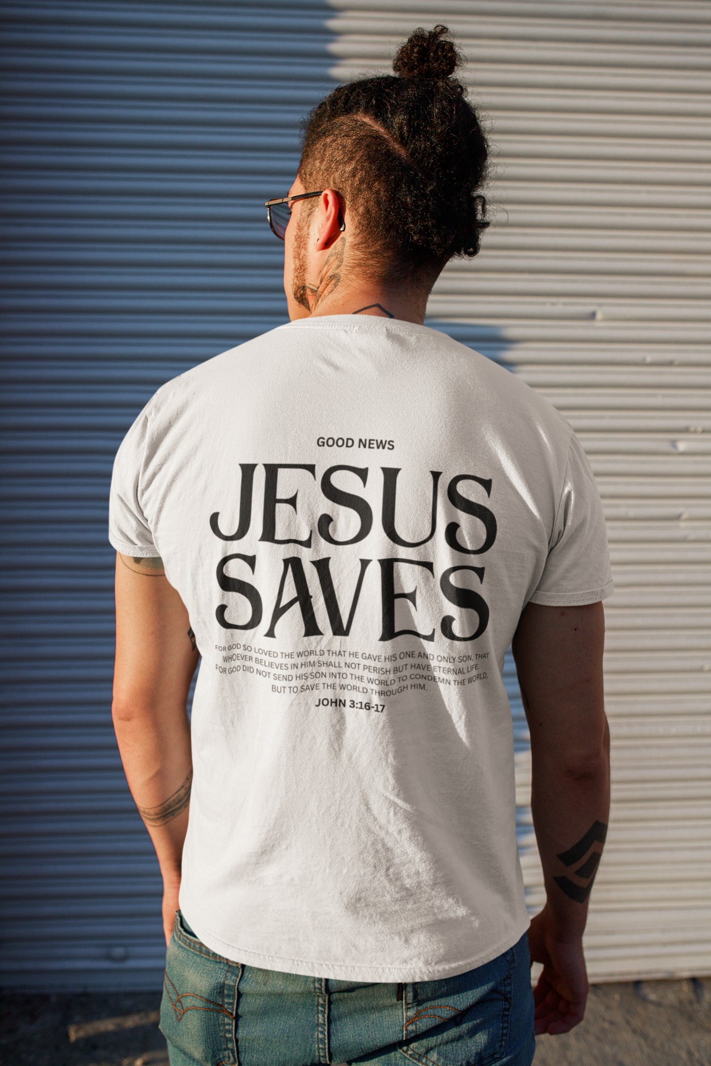 Jesus Saves - Off White - Oversized T-Shirt