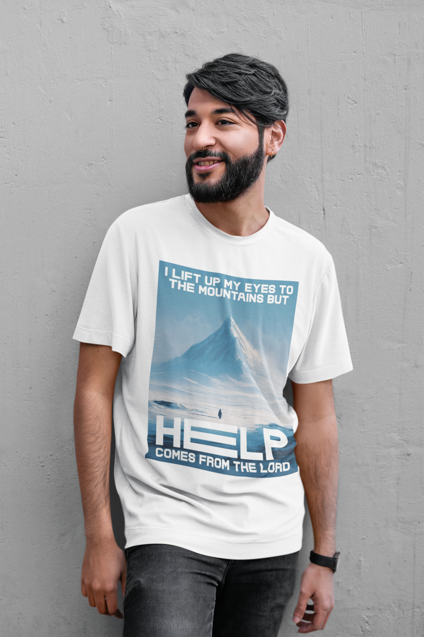 Help comes from the Lord - Oversized T-Shirt