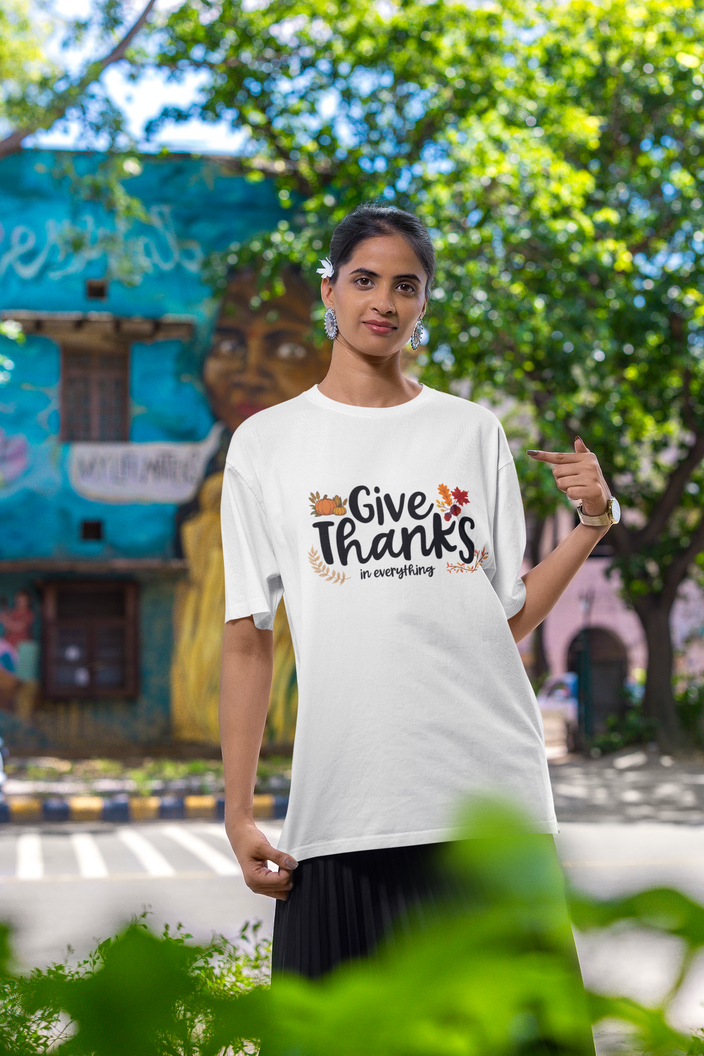 Give Thanks - Oversized T shirt