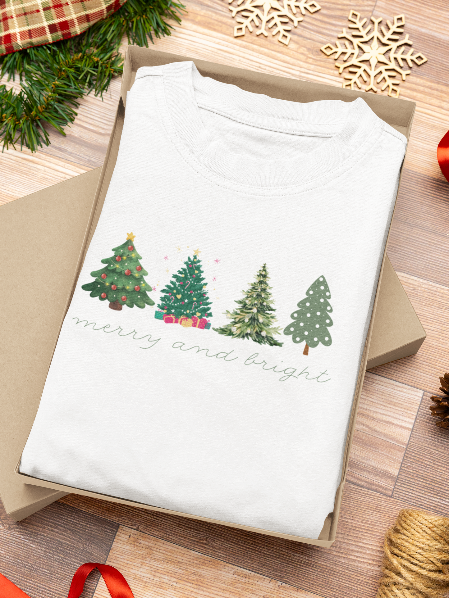 Merry and Bright - Oversized T-Shirt